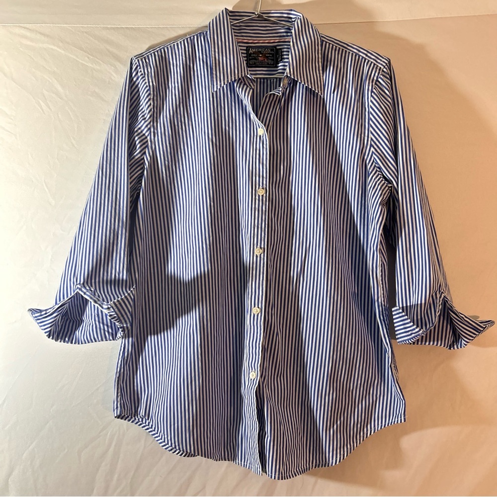 American Living Blue & White Striped Button-Up 💙🤍